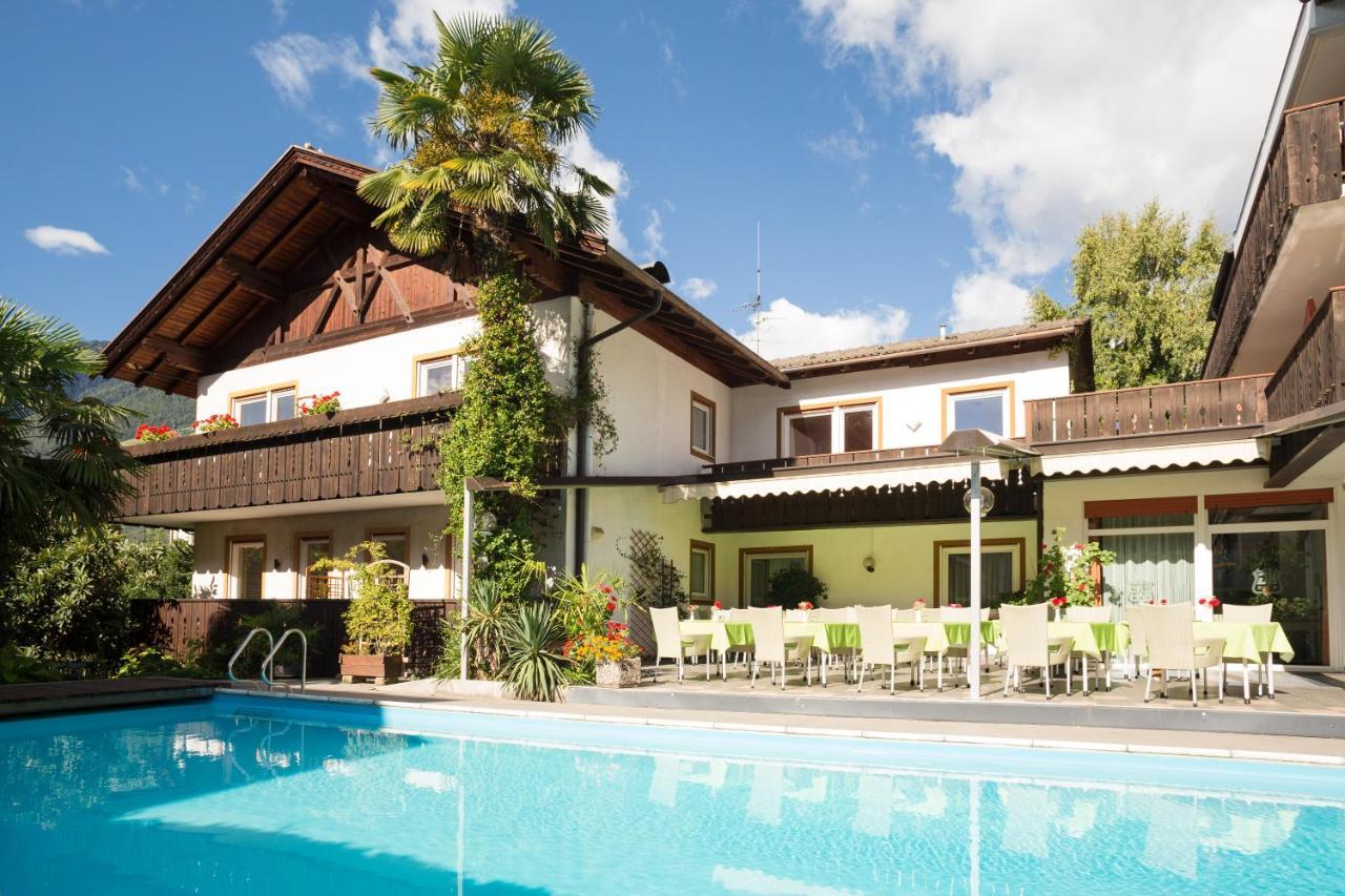 Hotel Gruberhof Meran Buitenkant foto