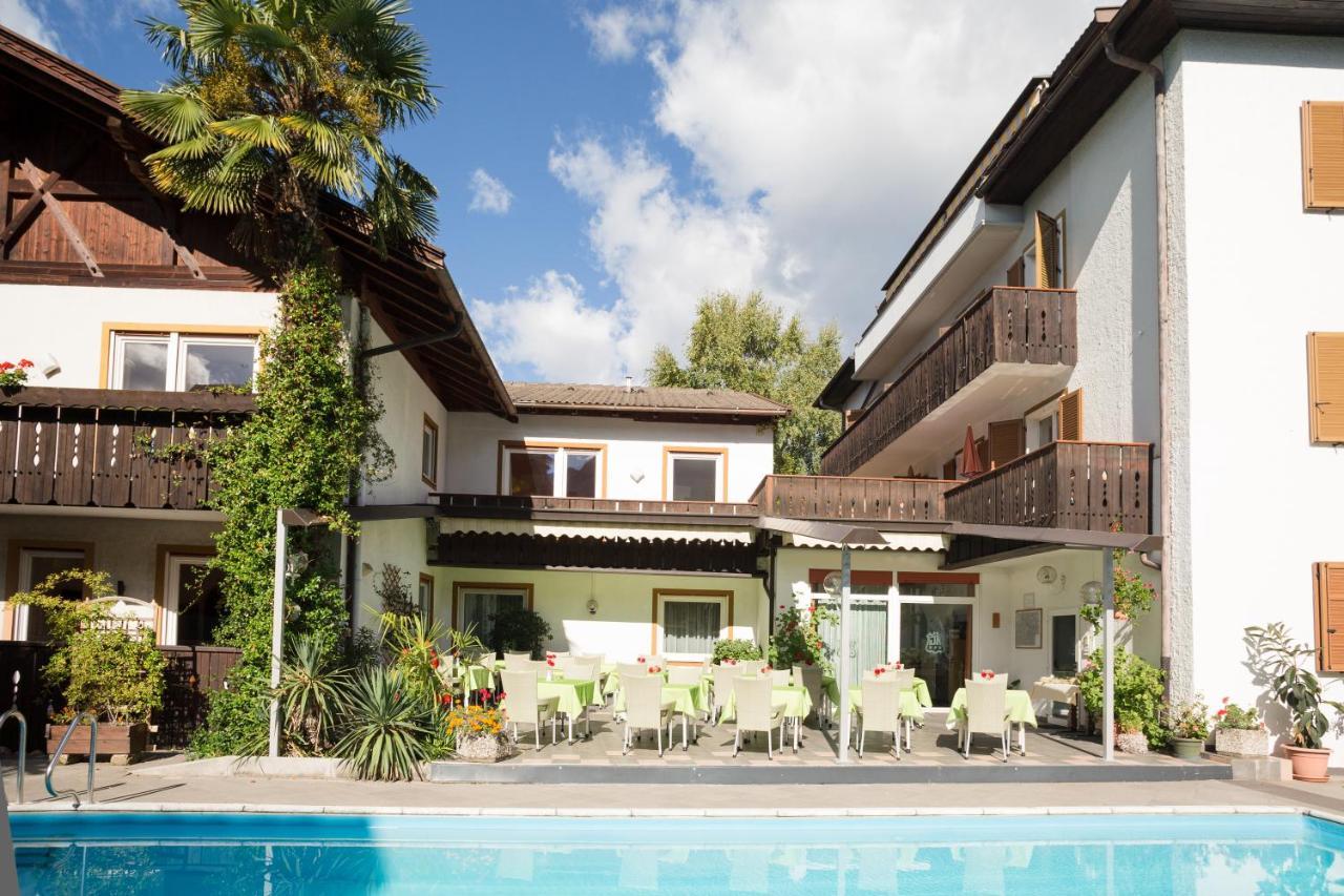 Hotel Gruberhof Meran Buitenkant foto