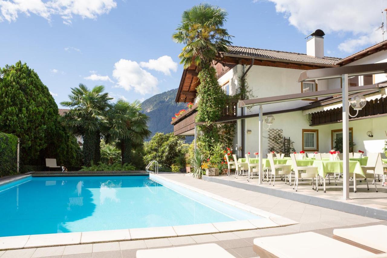 Hotel Gruberhof Meran Buitenkant foto