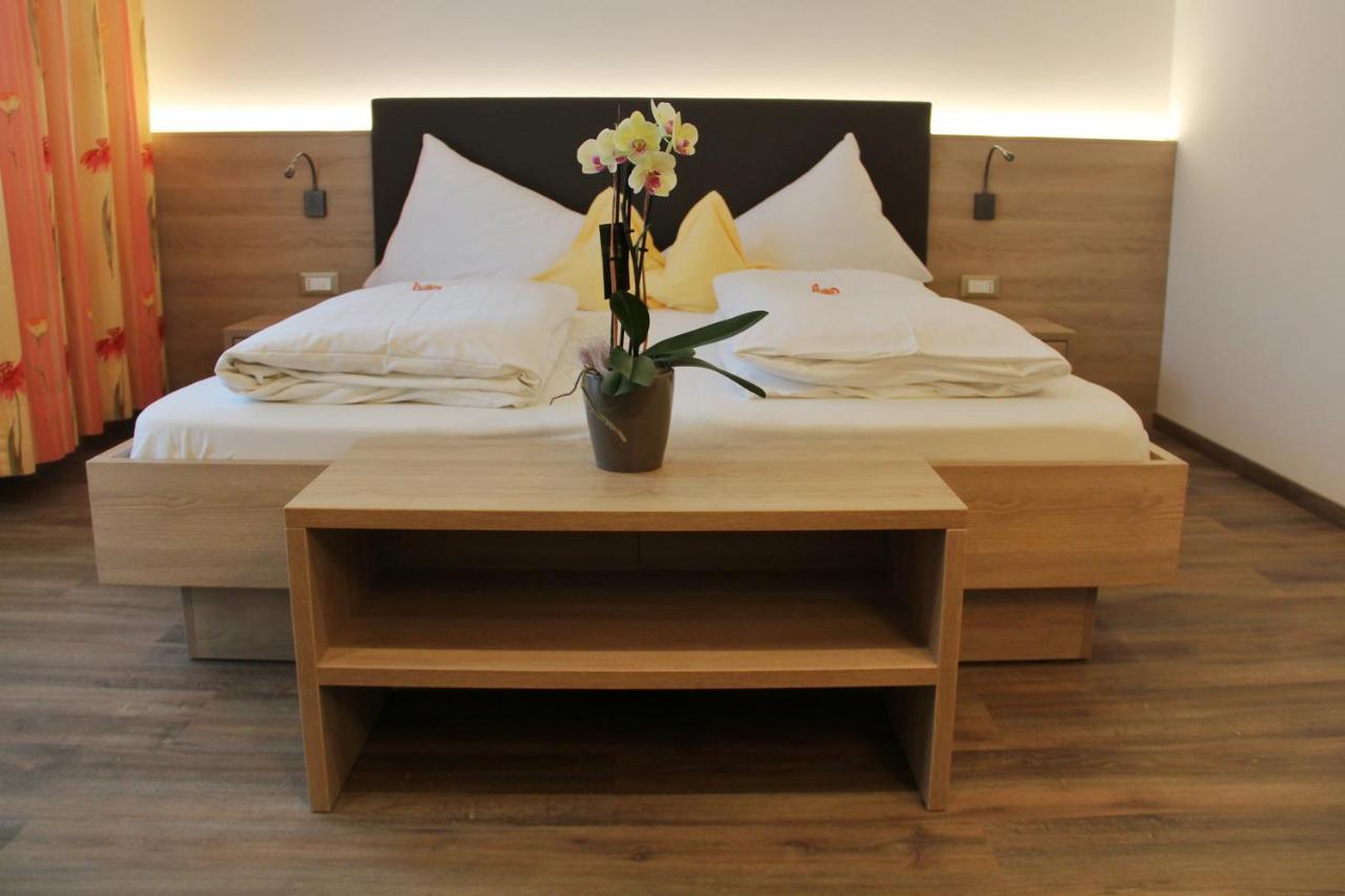 Hotel Gruberhof Meran Buitenkant foto