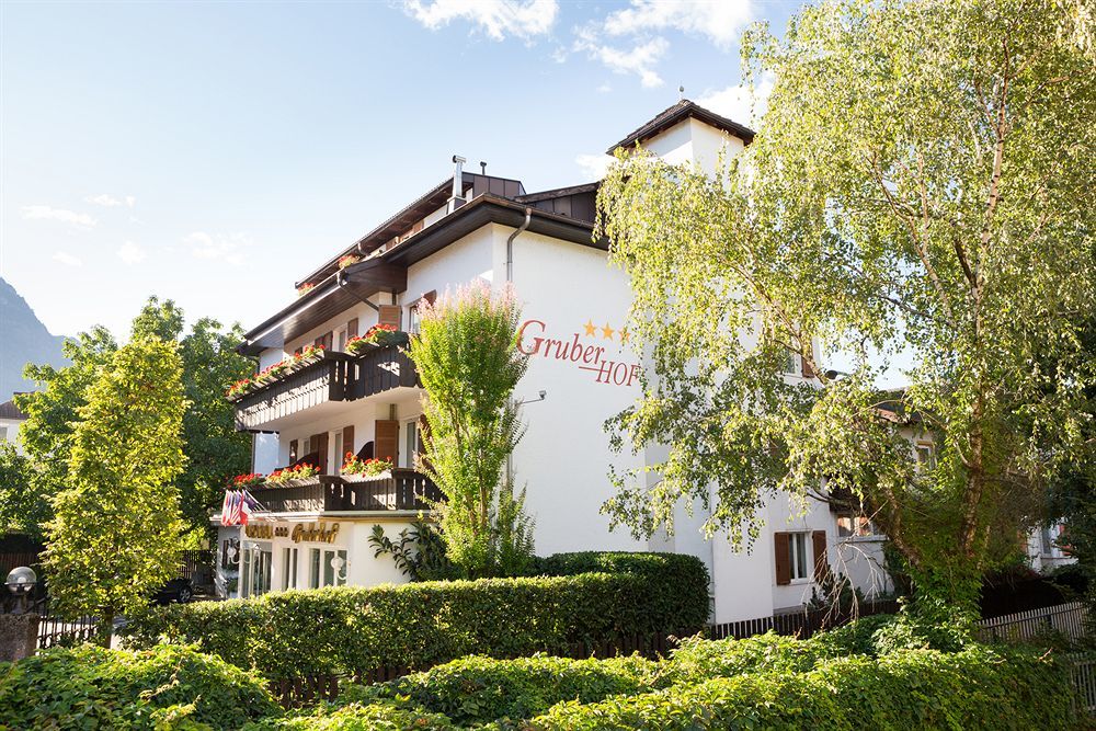 Hotel Gruberhof Meran Buitenkant foto