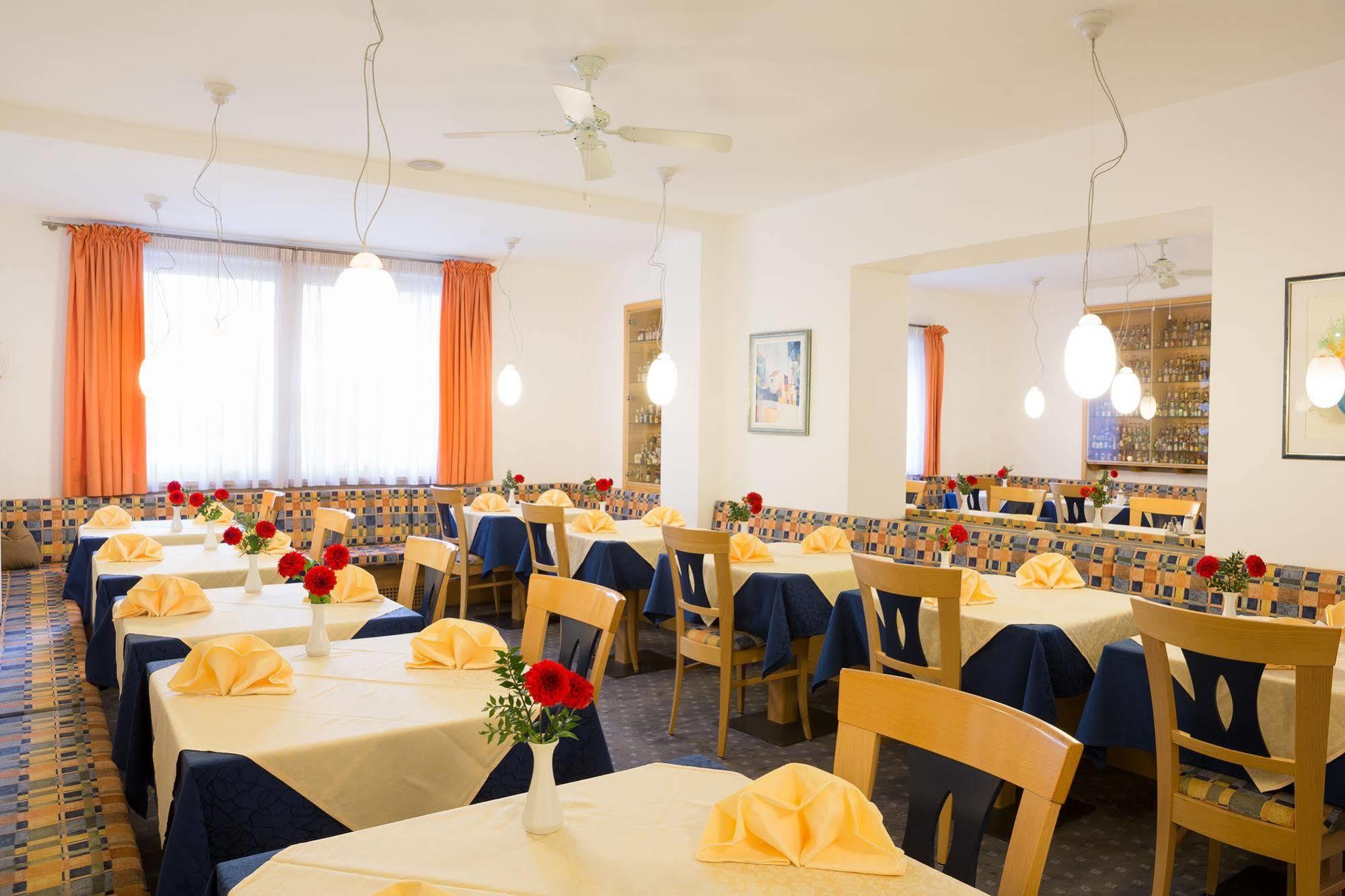 Hotel Gruberhof Meran Buitenkant foto