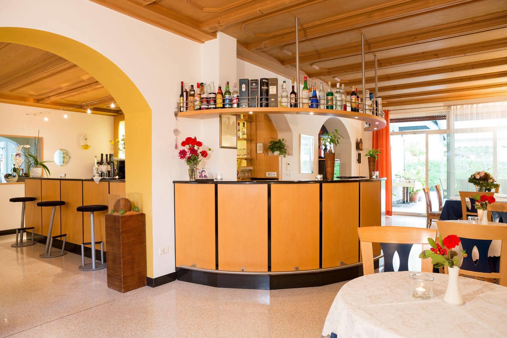 Hotel Gruberhof Meran Buitenkant foto