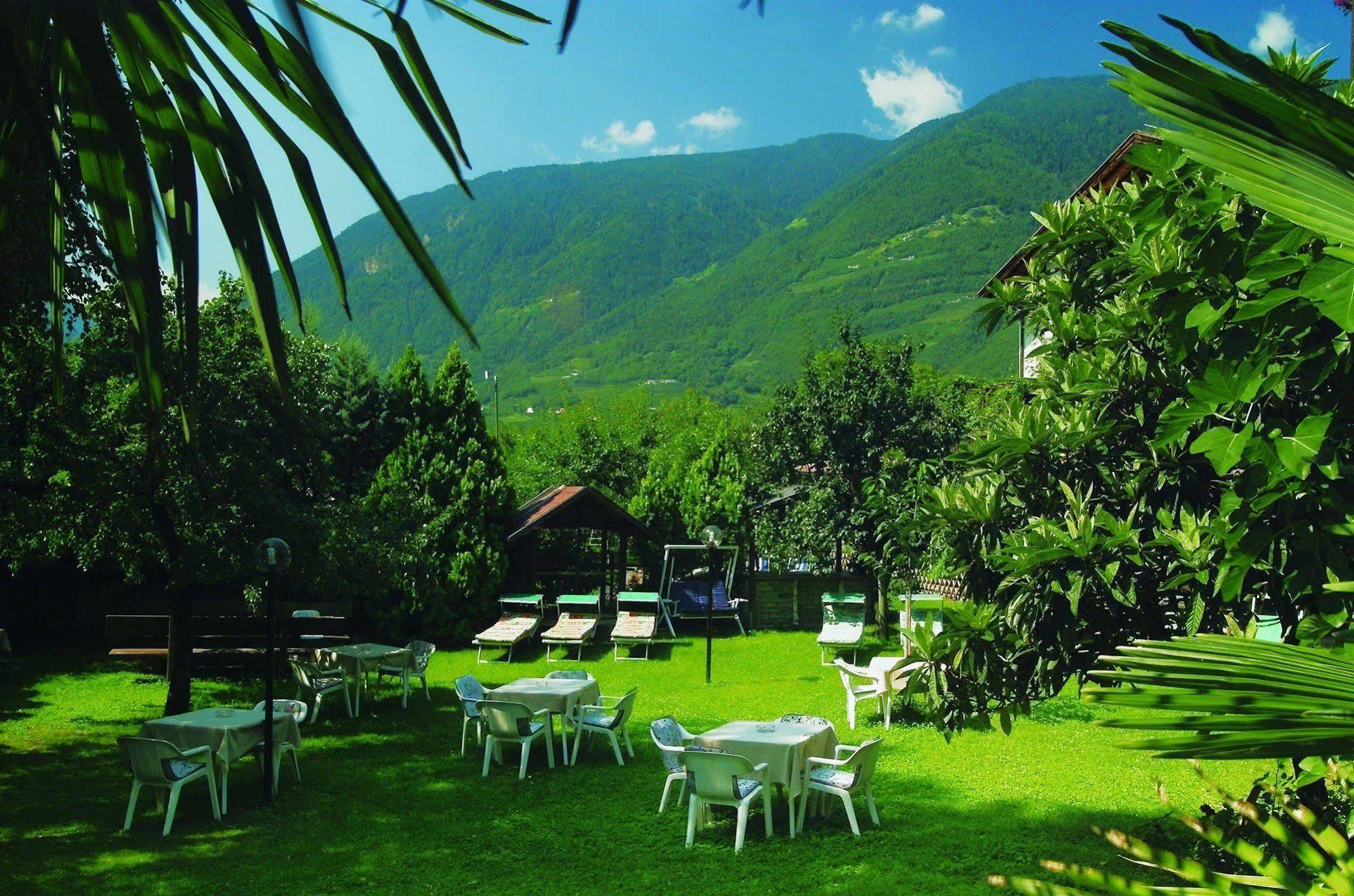 Hotel Gruberhof Meran Buitenkant foto